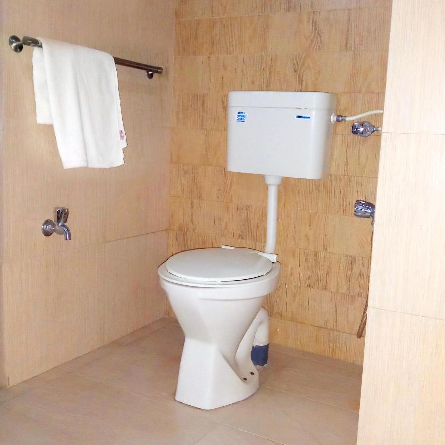 Hotel Manik Moti Лонавала Екстериор снимка